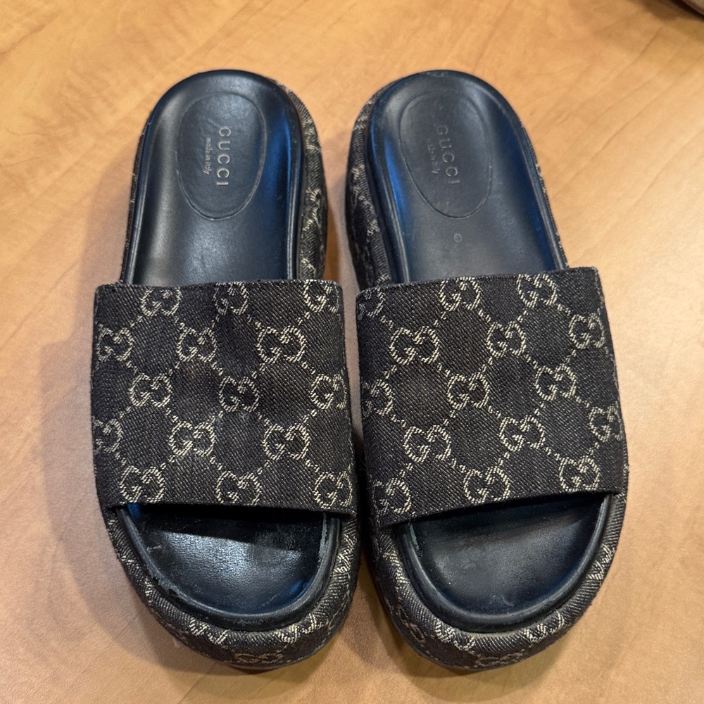 Gucci Kids Black Monogram Slide Sandals